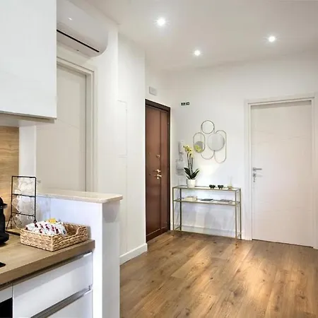 Charme Holidays Puccini 4* Róma